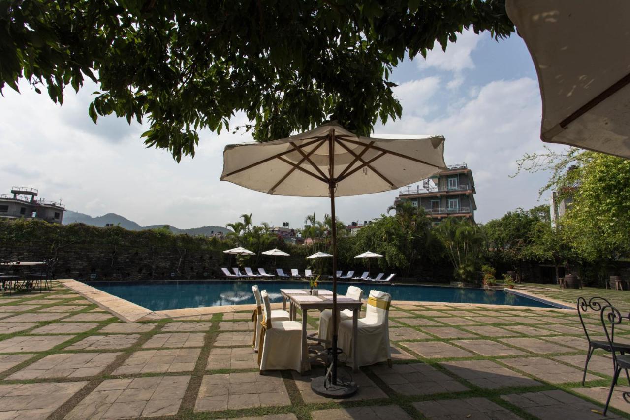 Shangri-La Village Resort, Pokhara Buitenkant foto