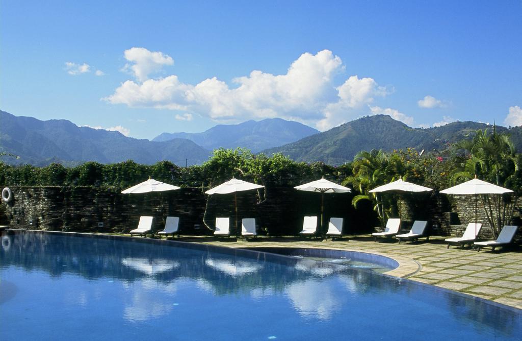 Shangri-La Village Resort, Pokhara Buitenkant foto