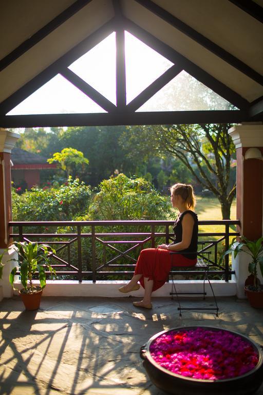 Shangri-La Village Resort, Pokhara Buitenkant foto