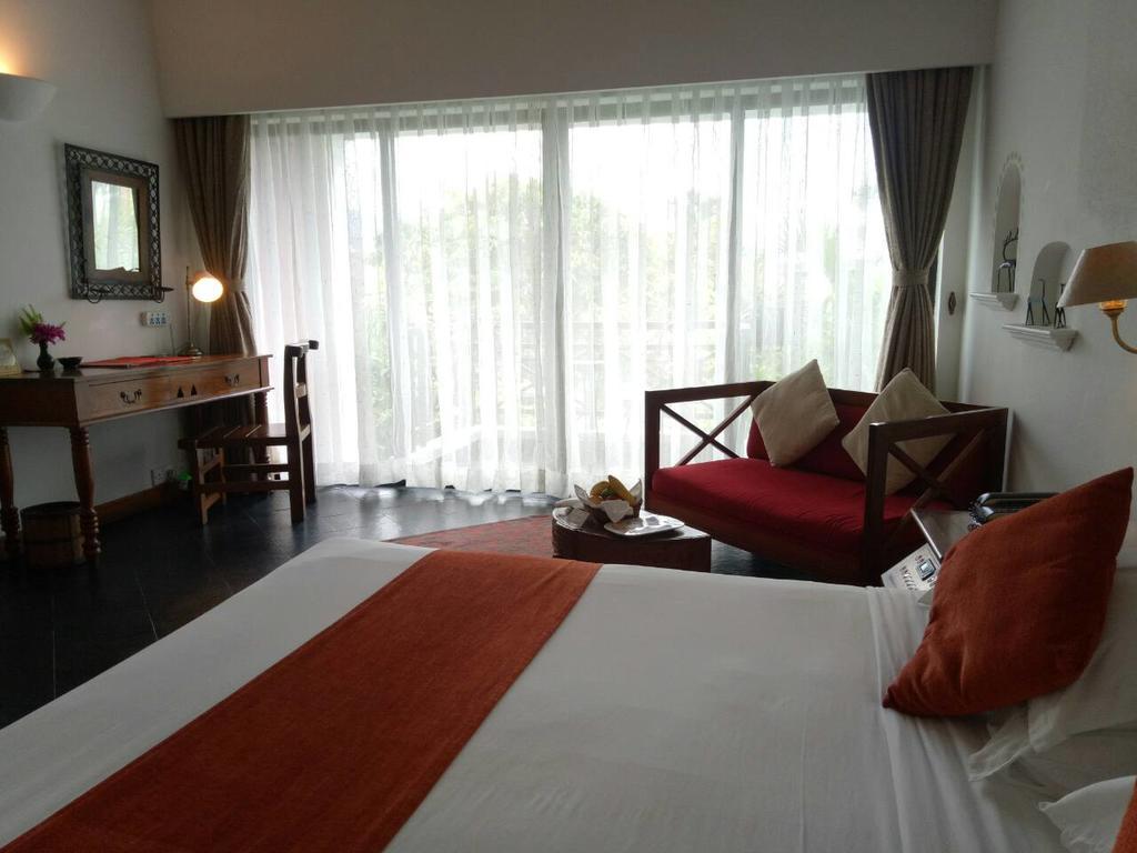 Shangri-La Village Resort, Pokhara Buitenkant foto