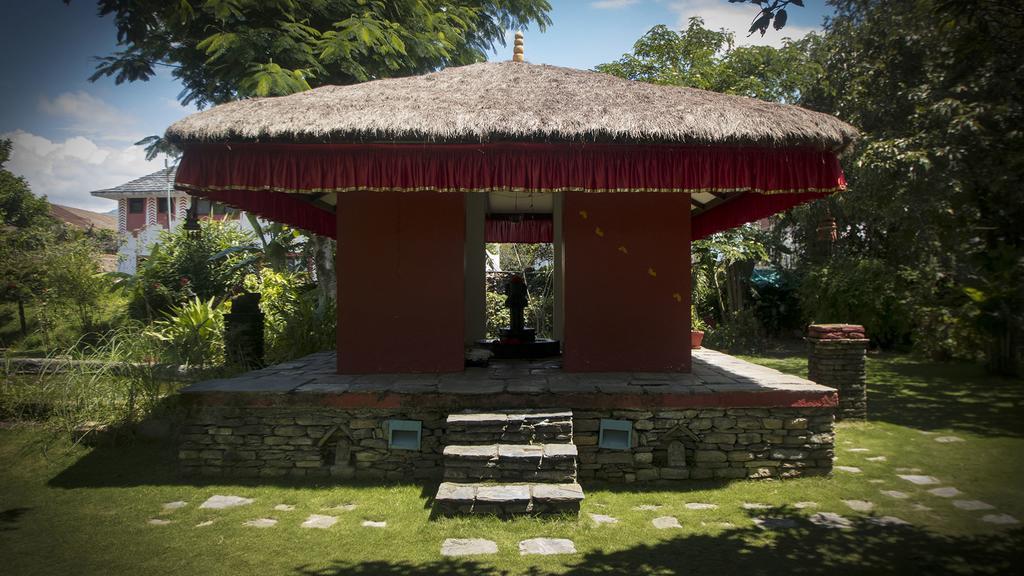 Shangri-La Village Resort, Pokhara Buitenkant foto