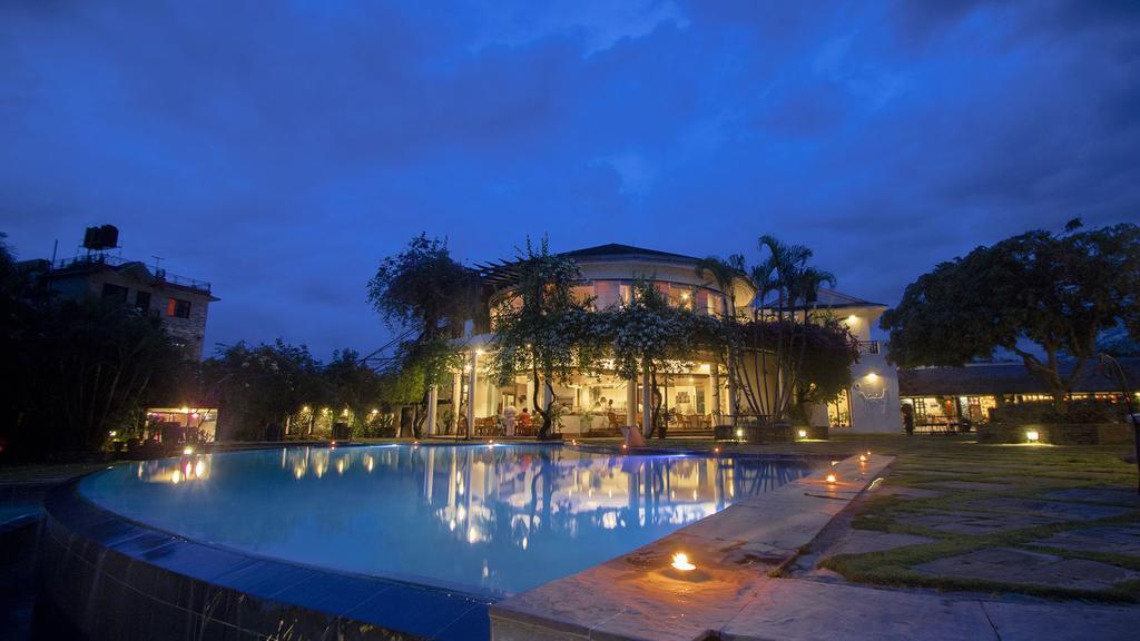 Shangri-La Village Resort, Pokhara Buitenkant foto