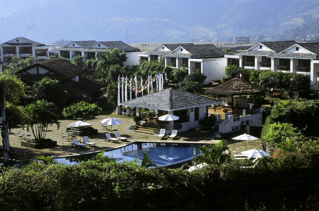 Shangri-La Village Resort, Pokhara Buitenkant foto